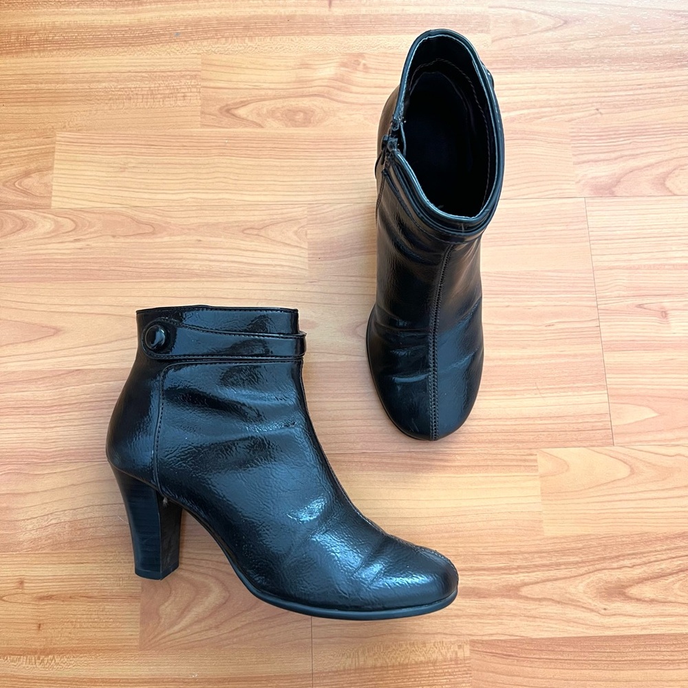 Aerosoles “Role Call” Patent Leather Ankle Boots